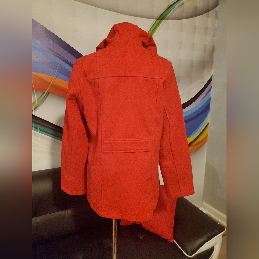 So Coat In Red - Picture 2 of 3